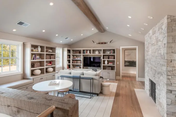 140 Olive Hill Lane, Woodside, California 94062