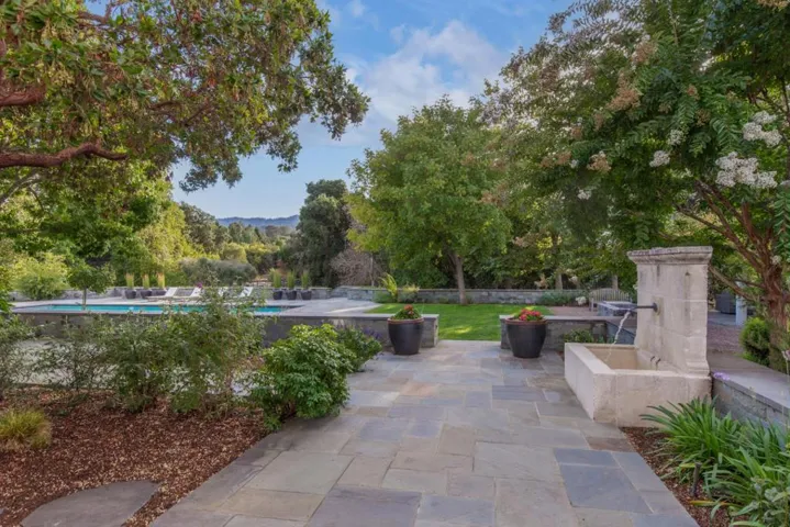 140 Olive Hill Lane, Woodside, California 94062
