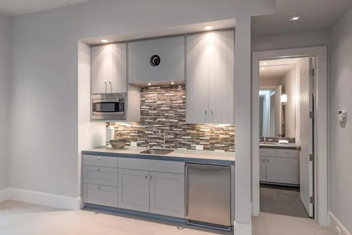 140 Olive Hill Lane, Woodside, California 94062