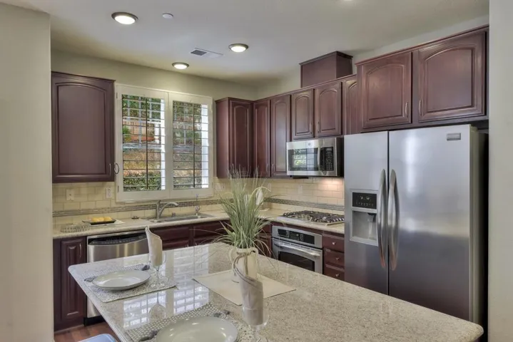 8964 Acorn Way, Gilroy, California 95020