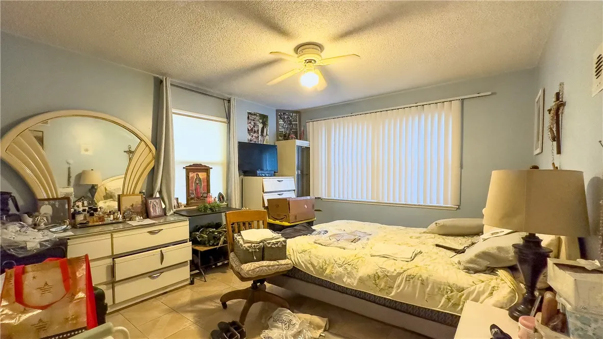 1837 Beloit Avenue, Los Angeles, California 90025 home-pic-18