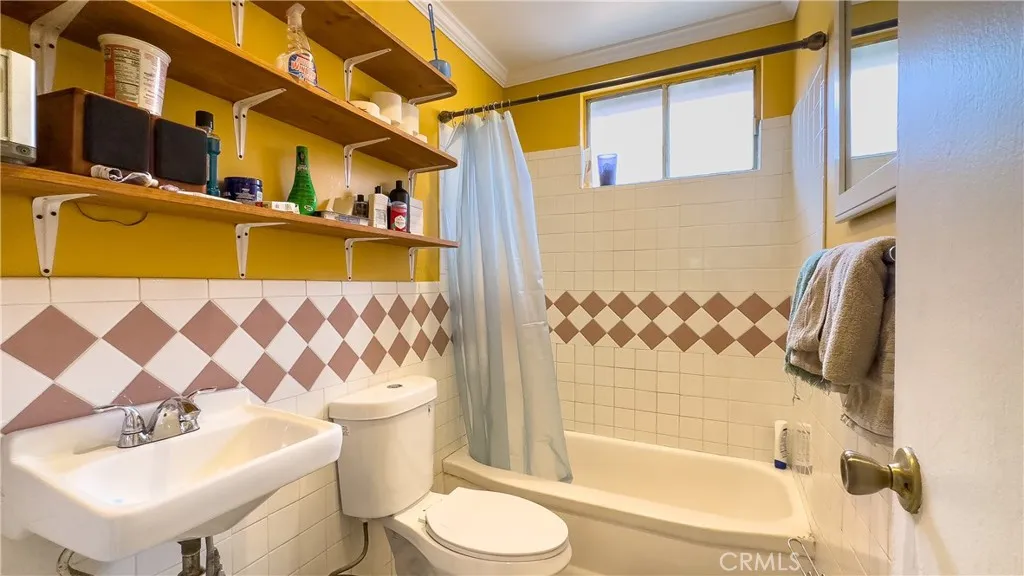 1837 Beloit Avenue, Los Angeles, California 90025 home-pic-30