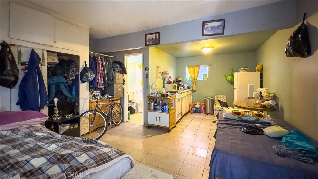 1837 Beloit Avenue, Los Angeles, California 90025 home-pic-27