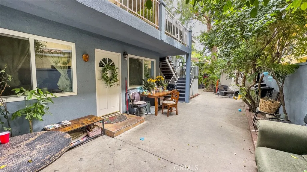 1837 Beloit Avenue, Los Angeles, California 90025 home-pic-46