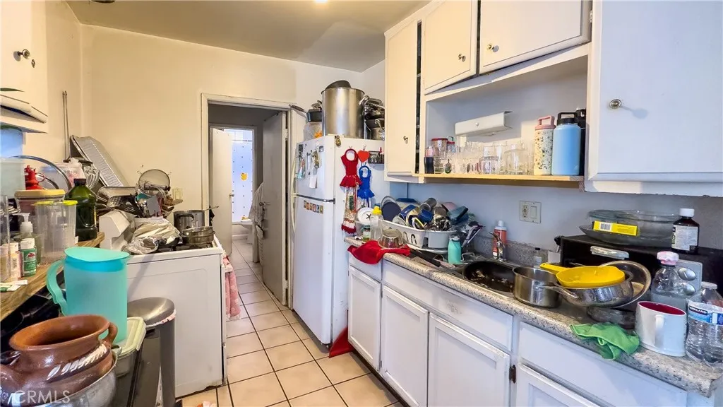 1837 Beloit Avenue, Los Angeles, California 90025 home-pic-37