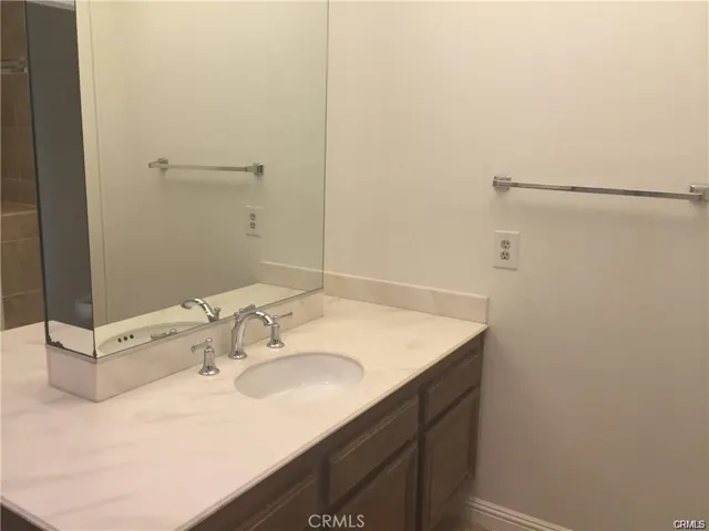 9 Rainbow Rdg, Irvine, California 92603