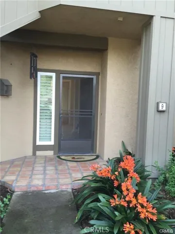 9 Rainbow Rdg, Irvine, California 92603