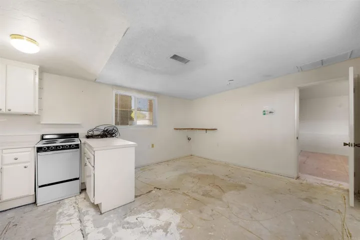 2027 Felicita Road, Escondido, California 92025