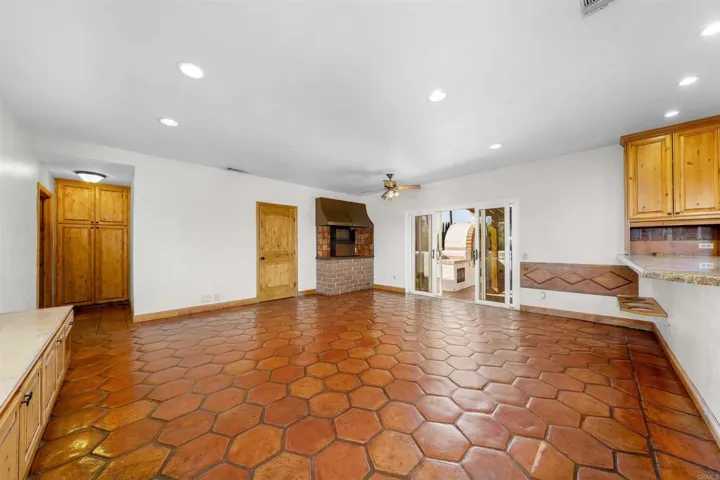 2027 Felicita Road, Escondido, California 92025