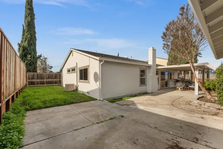 3116 Haga Drive, San Jose, California 95111