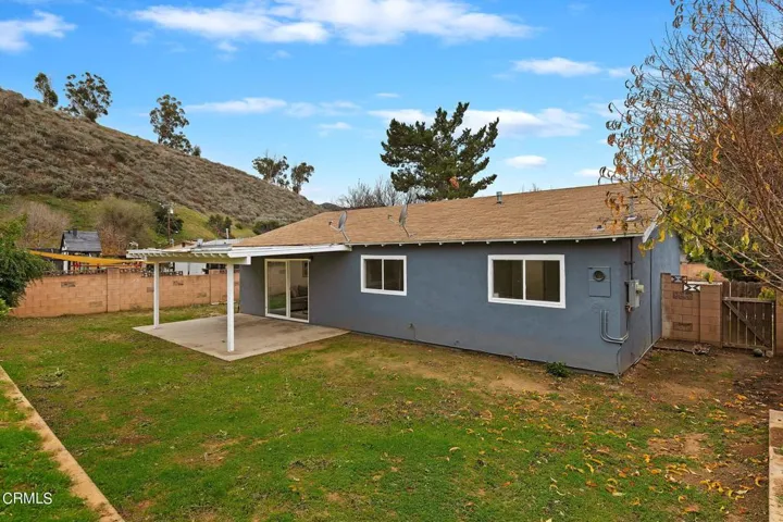 14-web-or-mls-14 - Rear View