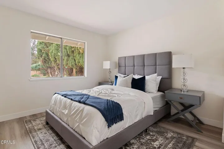 17-web-or-mls-17 - Primary Bedroom