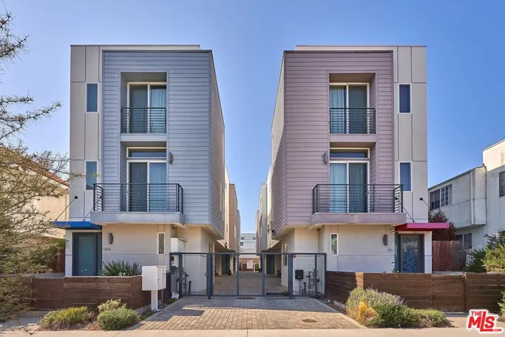 319 S Serrano Avenue, Los Angeles, California 90020