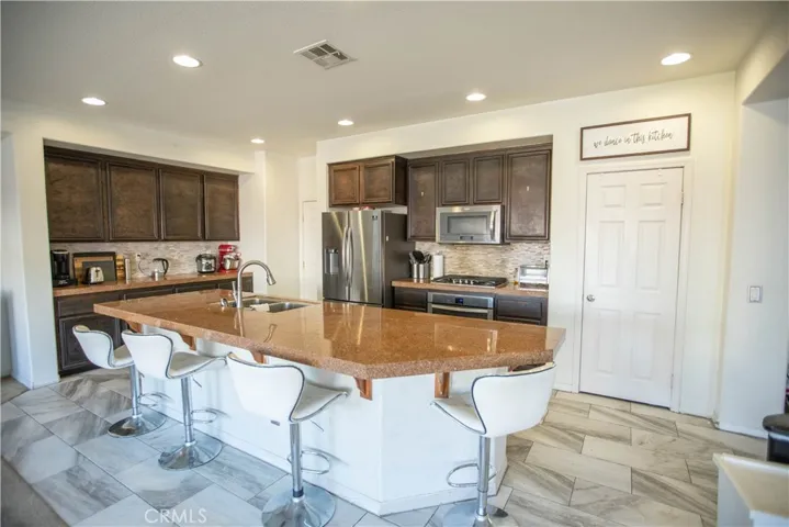 13188 Monrovia Street, Hesperia, California 92344