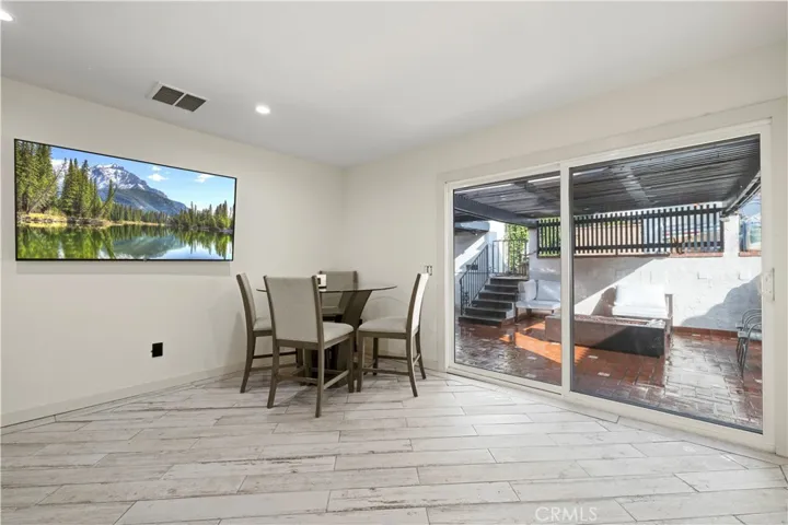 California style patio area off the slider