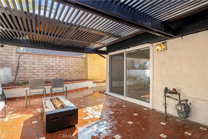 15931 Foothill Boulevard, Rancho Cascades, California 91342