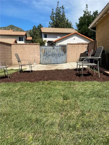15931 Foothill Boulevard, Rancho Cascades, California 91342