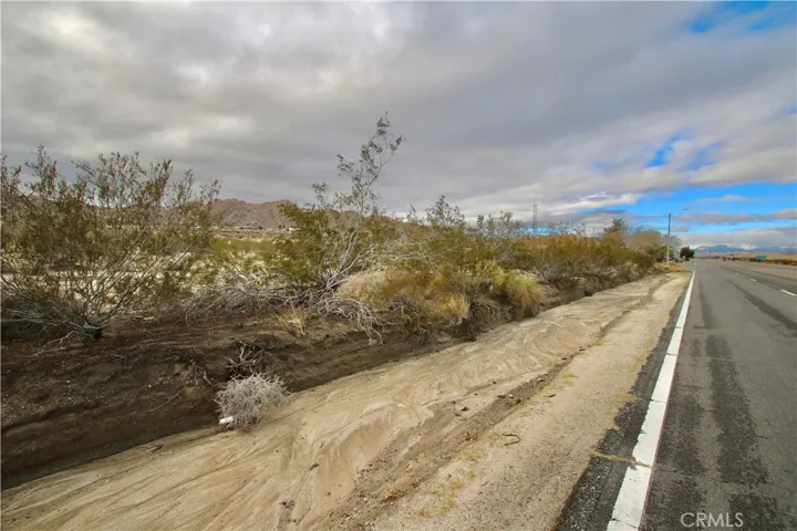 101 29 Palms Hwy, Joshua Tree, California 92252