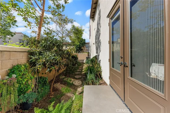 101 Mission, Irvine, California 92620