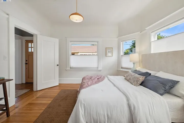 2446 San Jose Ave, Alameda, California 94501