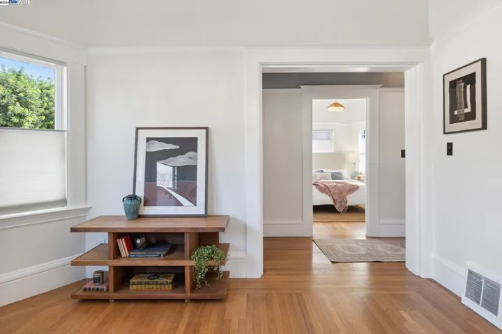 2446 San Jose Ave, Alameda, California 94501