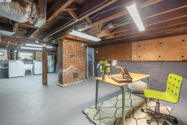 2446 San Jose Ave, Alameda, California 94501