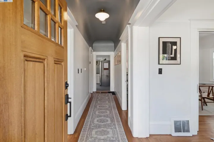 2446 San Jose Ave, Alameda, California 94501