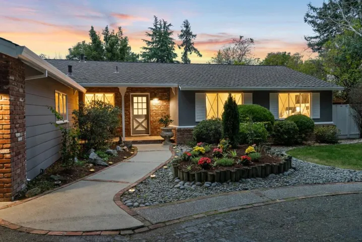 1107 Covington Road, Los Altos, California 94024
