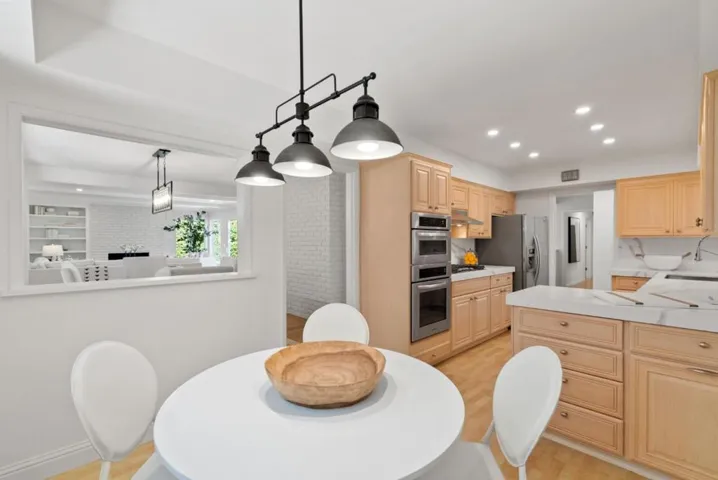 1107 Covington Road, Los Altos, California 94024