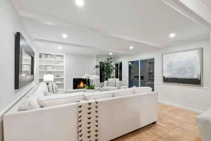 1107 Covington Road, Los Altos, California 94024