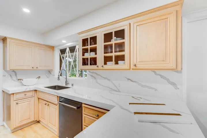 1107 Covington Road, Los Altos, California 94024