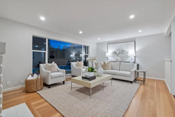 1107 Covington Road, Los Altos, California 94024
