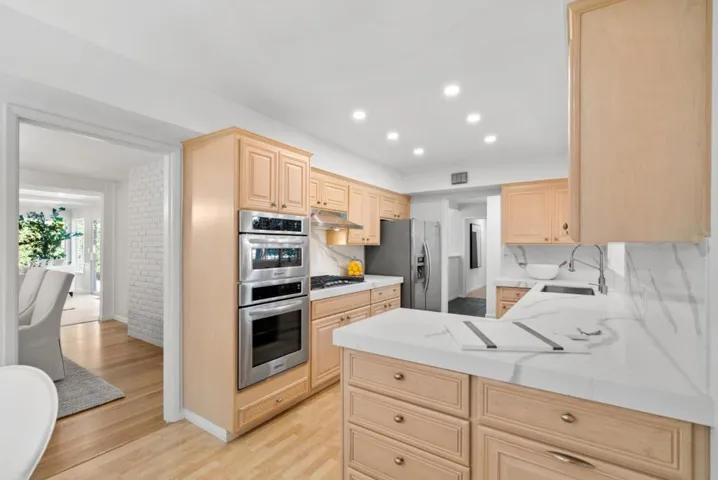 1107 Covington Road, Los Altos, California 94024