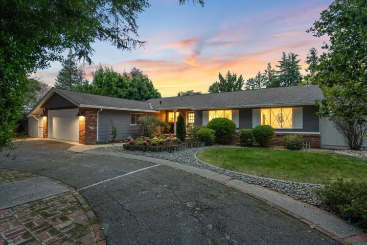 1107 Covington Road, Los Altos, California 94024