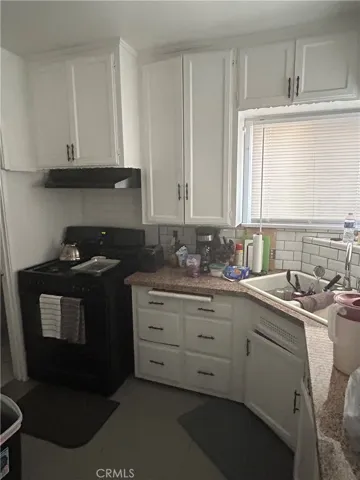 11319 Southwest Boulevard, Los Angeles, California 90044