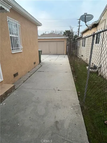 11319 Southwest Boulevard, Los Angeles, California 90044
