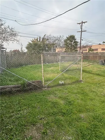 11319 Southwest Boulevard, Los Angeles, California 90044