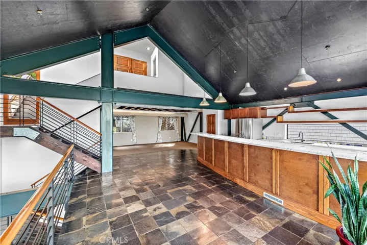 686 Diamond Street, Laguna Beach, California 92651