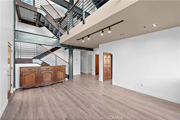 686 Diamond Street, Laguna Beach, California 92651