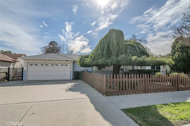 21016 Saticoy Street, Canoga Park, California 91304