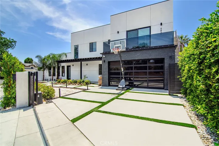 4829 Saloma Avenue, Sherman Oaks, California 91403