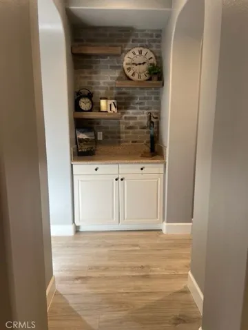 Coffee or wine area...you choose!