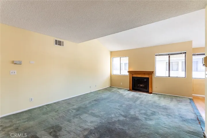 10566 Sunland Boulevard 7, Sunland, California 91040