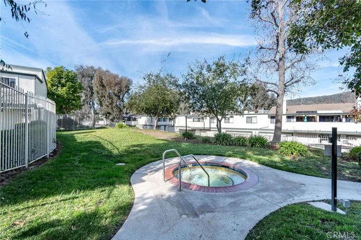 10566 Sunland Boulevard 7, Sunland, California 91040