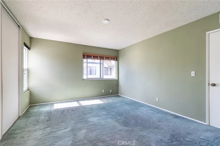 10566 Sunland Boulevard 7, Sunland, California 91040