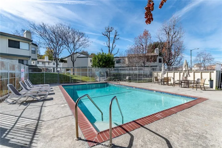 10566 Sunland Boulevard 7, Sunland, California 91040