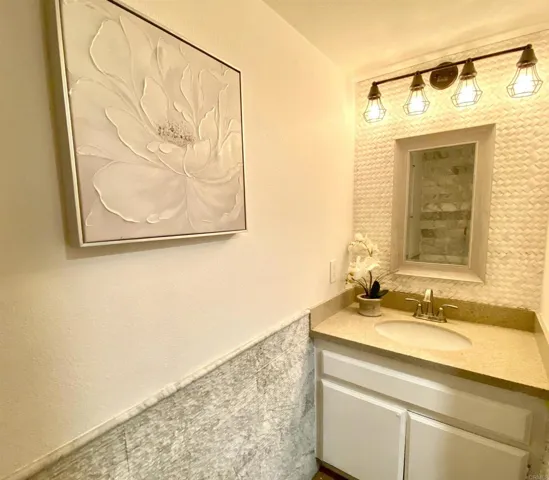 191 Espanas Glen, Escondido, California 92026