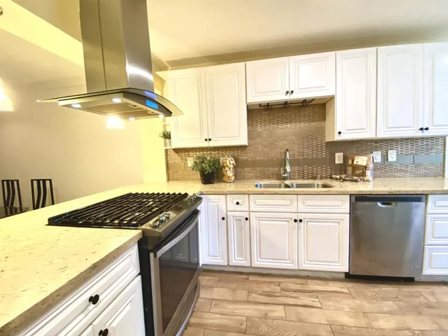 191 Espanas Glen, Escondido, California 92026
