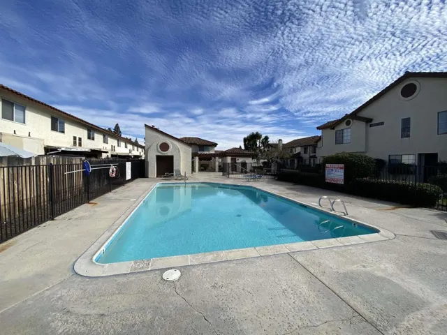 191 Espanas Glen, Escondido, California 92026