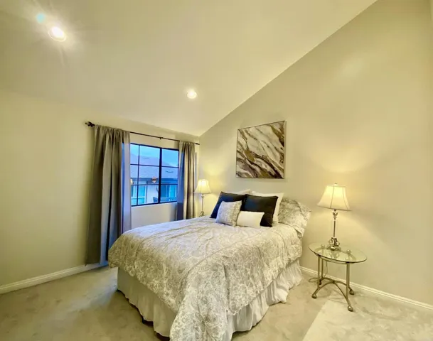 191 Espanas Glen, Escondido, California 92026